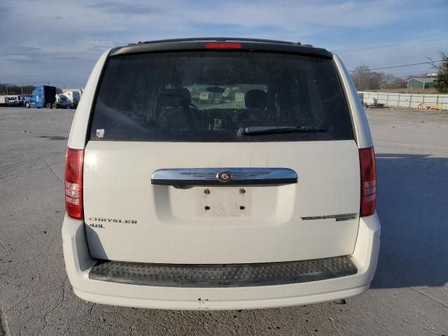 2010 Chrysler Town & Country Touring Plus