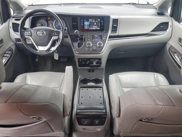 2015 Toyota Sienna XLE