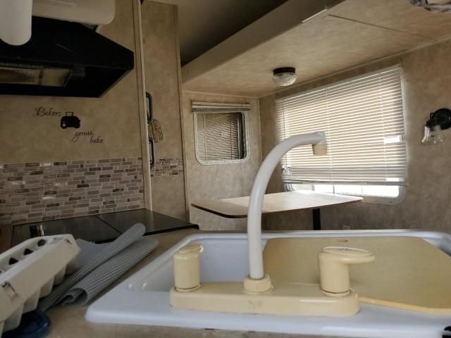 2006 Springdale/ Sprinter Travel Trailer