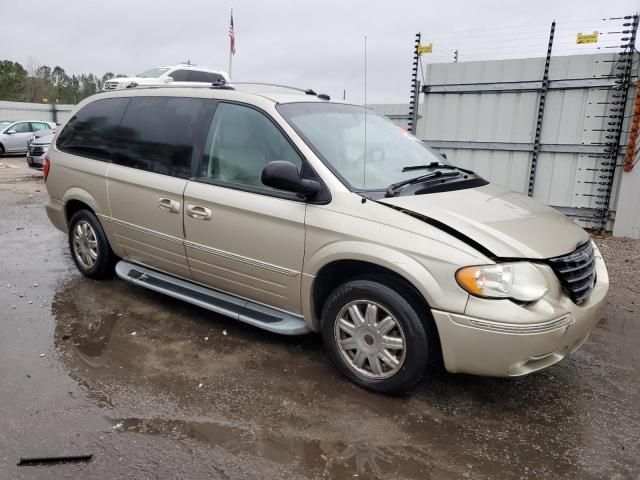 2005 Chrysler Town & Country Limited