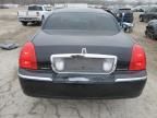 2006 Lincoln Town Car Signature Limited