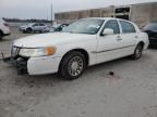 2000 Lincoln Town Car Signature