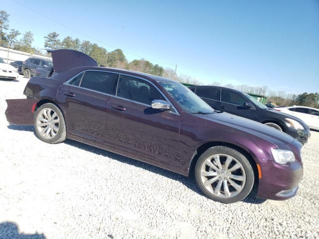 2021 Chrysler 300 Touring