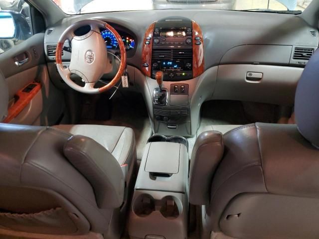 2007 Toyota Sienna XLE