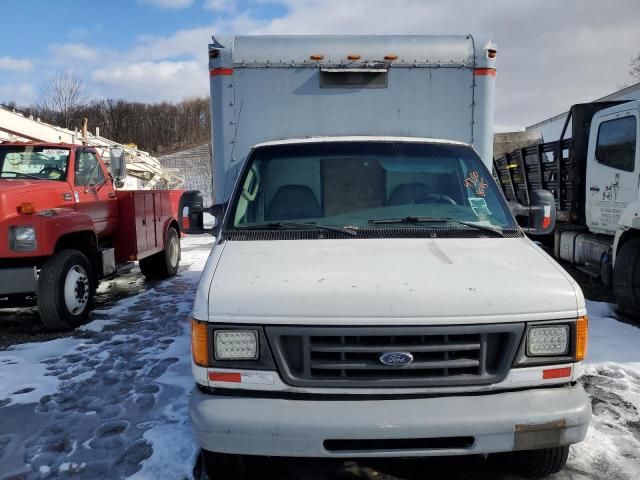 2006 Ford Econoline E350 Super Duty Cutaway Van