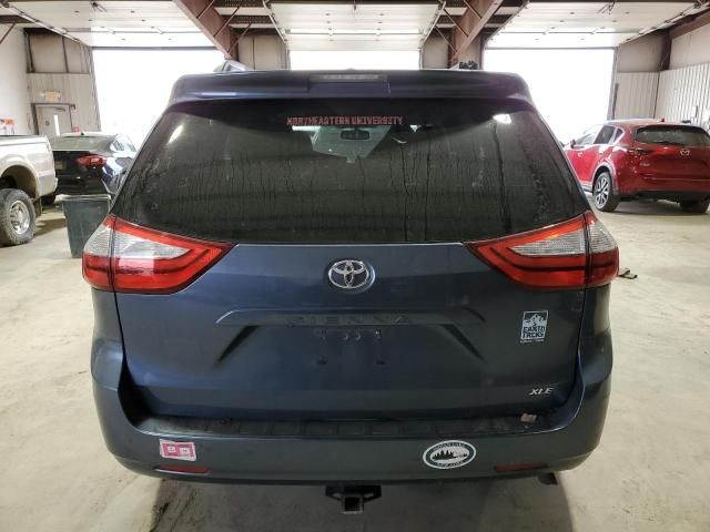 2015 Toyota Sienna XLE