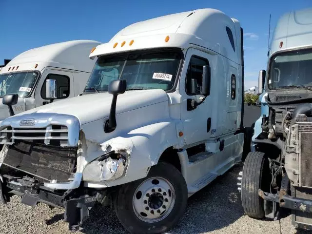 2014 Freightliner Cascadia 125