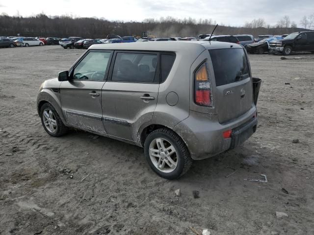 2011 KIA Soul +