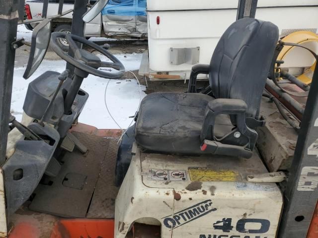 2002 Nissan Fork Lift