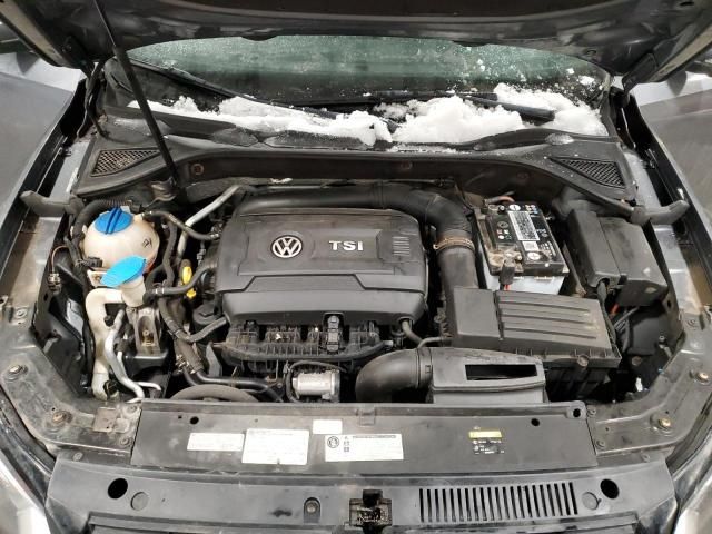 2015 Volkswagen Passat SE