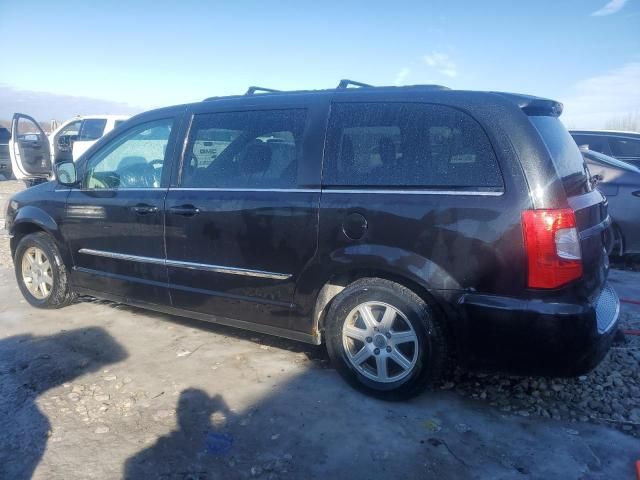 2012 Chrysler Town & Country Touring L