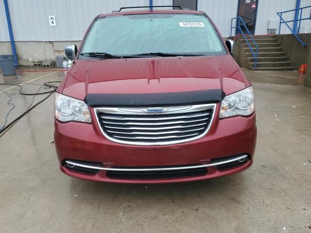 2014 Chrysler Town & Country Touring L