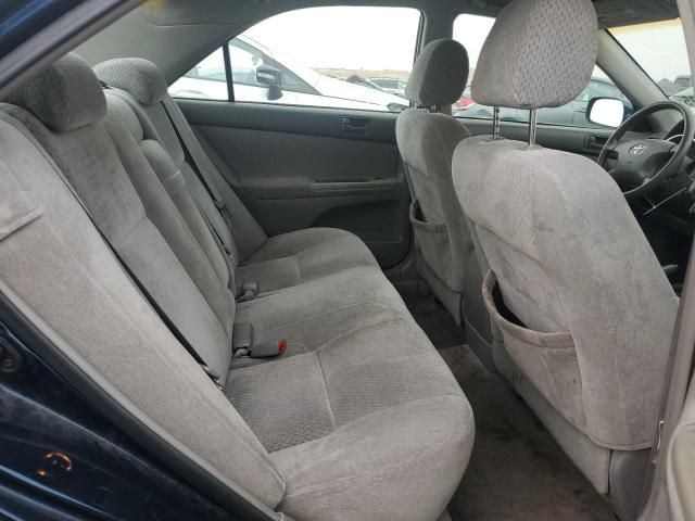 2004 Toyota Camry LE