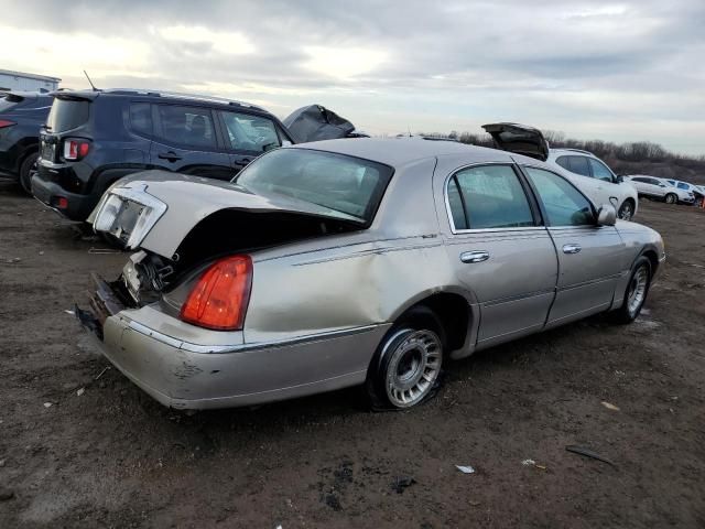 2001 Lincoln Town Car Executive