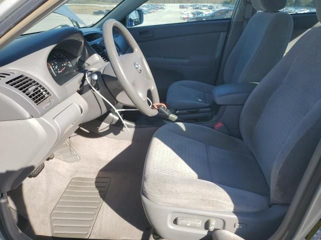 2004 Toyota Camry LE