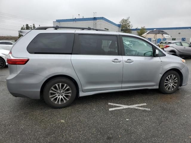 2018 Toyota Sienna XLE