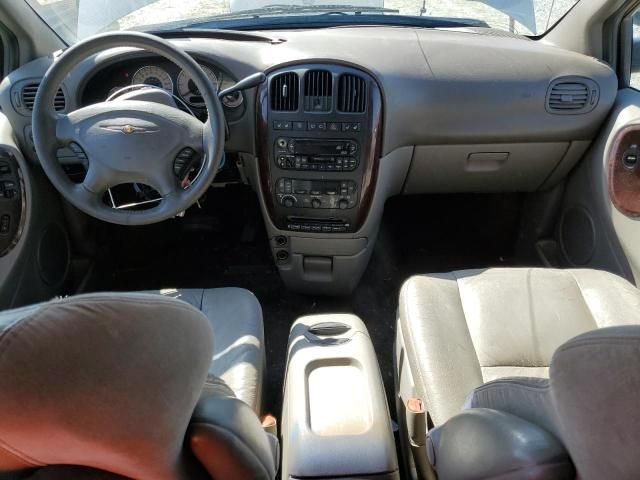 2002 Chrysler Town & Country Limited