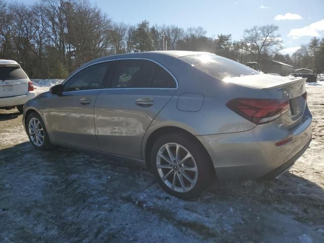 2019 Mercedes-Benz A 220