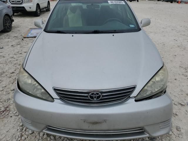 2005 Toyota Camry LE