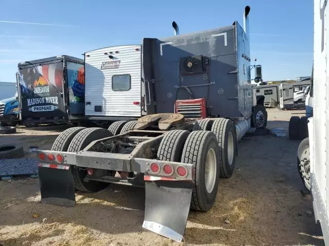 2000 Peterbilt 379