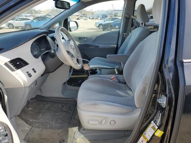 2013 Toyota Sienna LE