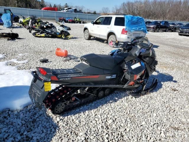 2015 Skidoo 2015 Skidoo Snowmobile