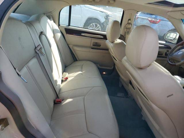 2003 Lincoln Town Car Cartier