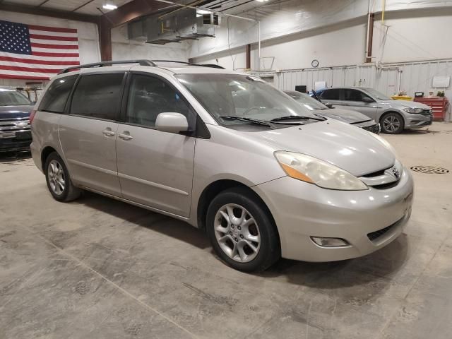 2006 Toyota Sienna XLE