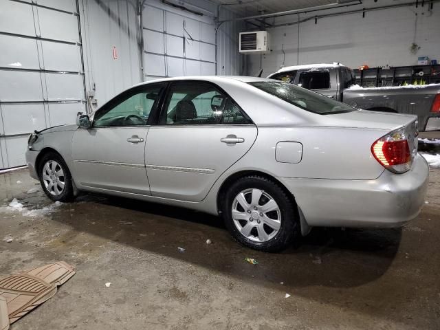 2005 Toyota Camry LE