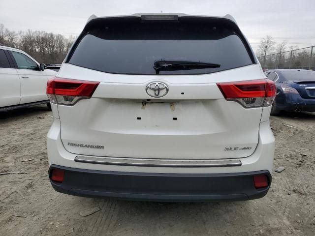 2019 Toyota Highlander SE