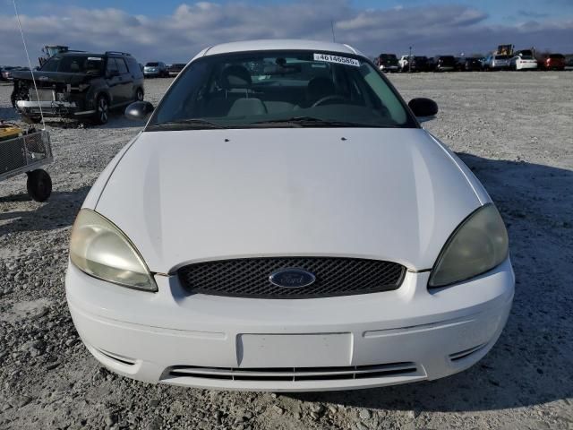 2005 Ford Taurus SE