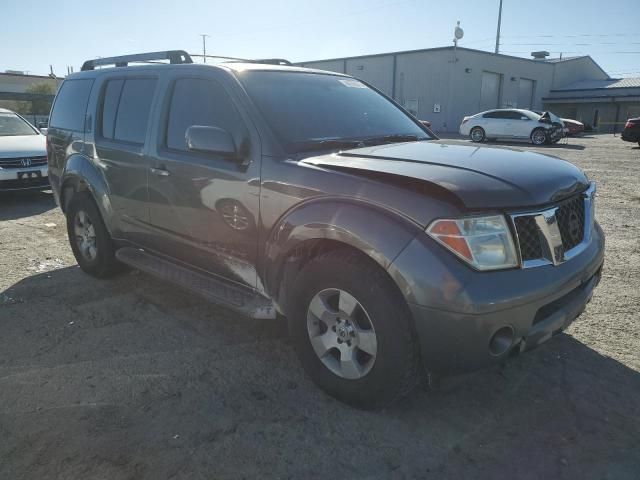 2006 Nissan Pathfinder LE