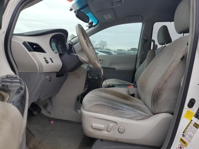 2011 Toyota Sienna LE