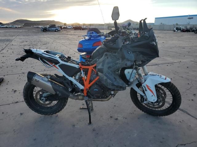 2023 KTM 1290 Super Adventure R