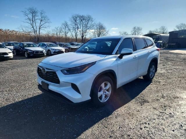 2023 Toyota Highlander L