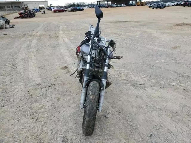 2005 Yamaha FZ6 S