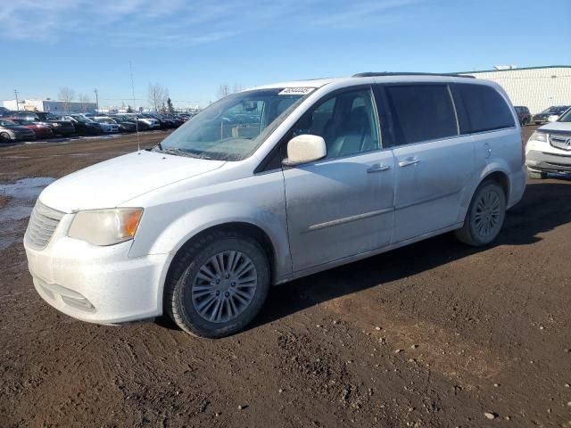 2014 Chrysler Town & Country Touring L