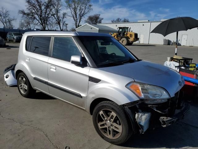 2010 KIA Soul +