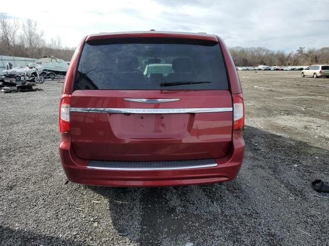 2016 Chrysler Town & Country Touring