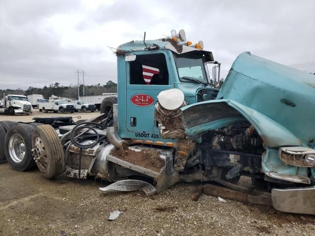 2014 Peterbilt 388