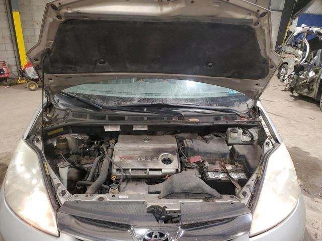 2006 Toyota Sienna XLE