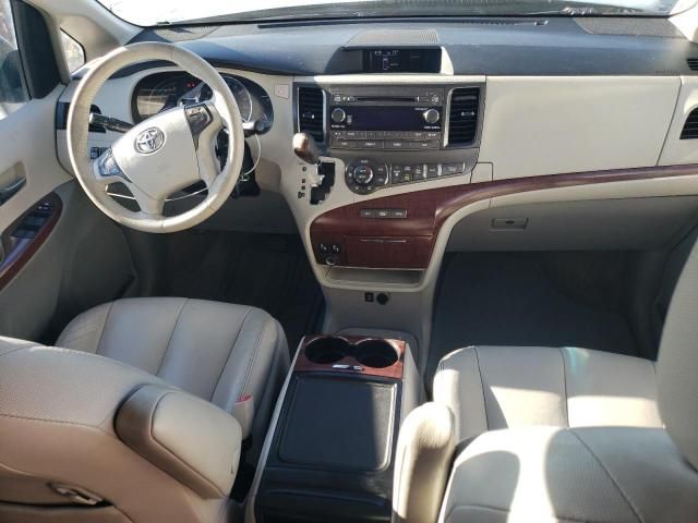 2012 Toyota Sienna XLE