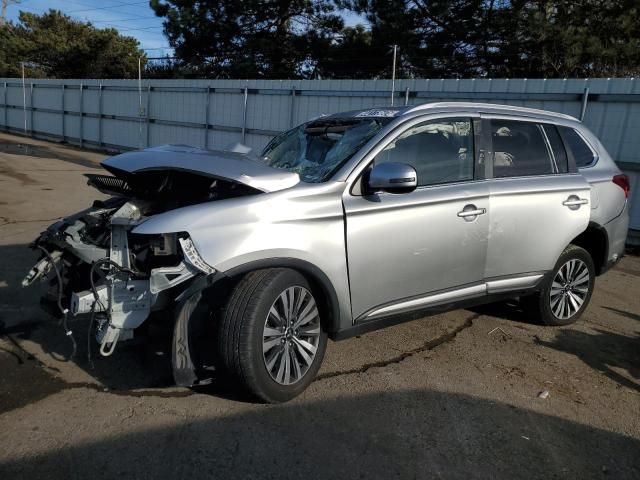 2020 Mitsubishi Outlander SE