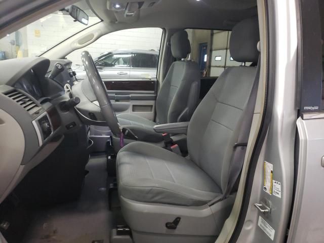 2010 Chrysler Town & Country Touring