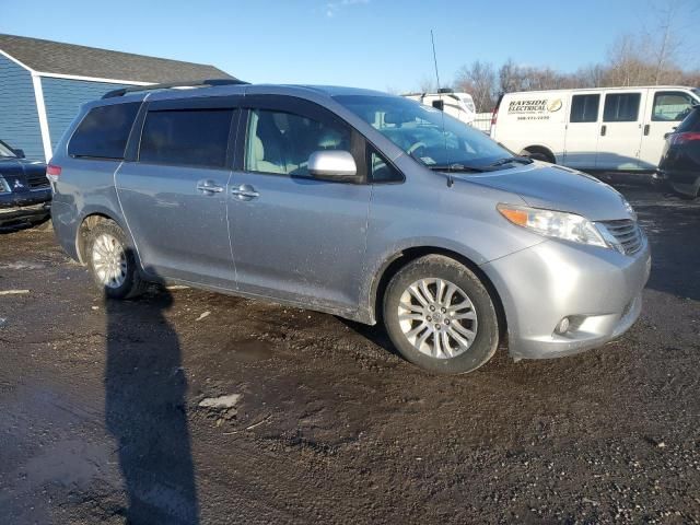 2012 Toyota Sienna XLE