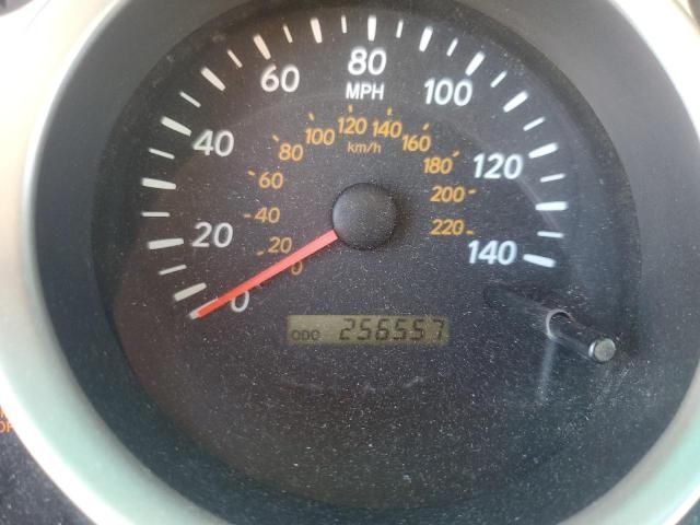 2004 Toyota Highlander Base