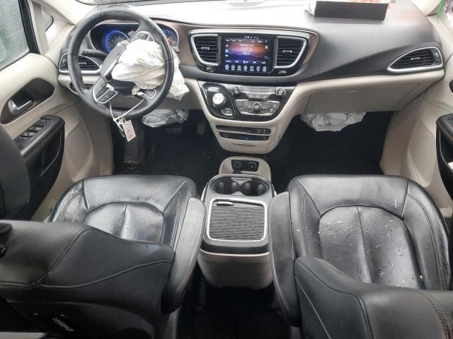 2017 Chrysler Pacifica Touring L Plus