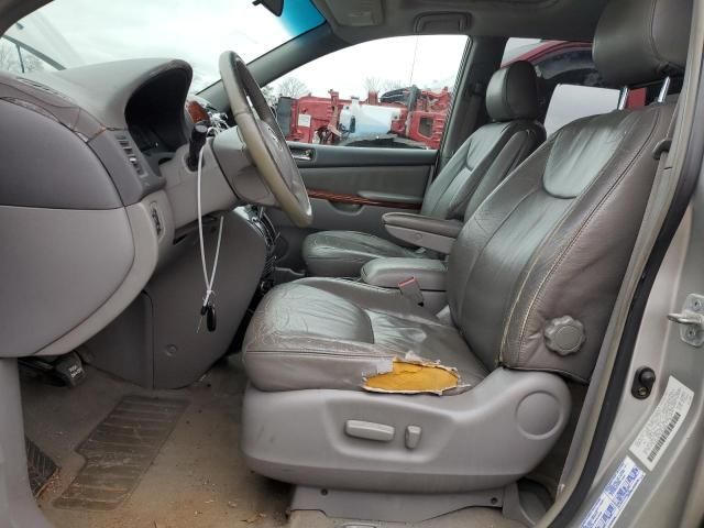 2004 Toyota Sienna XLE