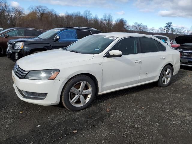 2014 Volkswagen Passat S