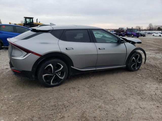 2022 KIA EV6 Light